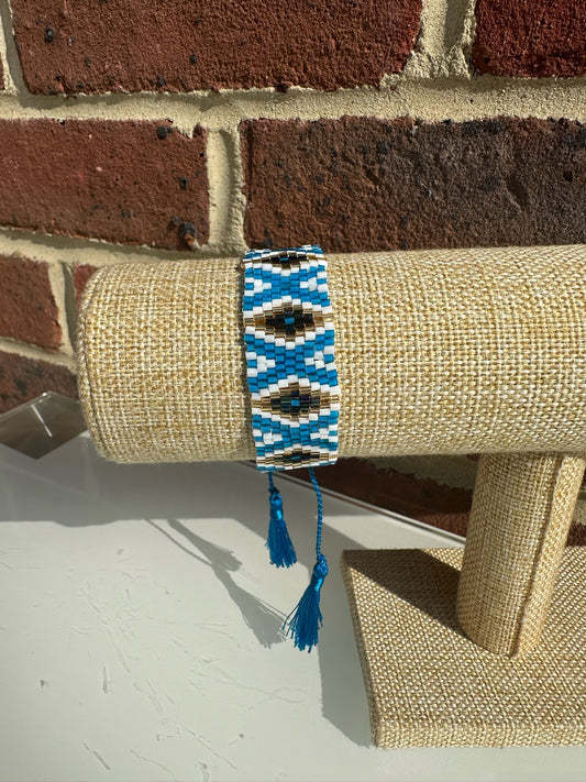 Bracelet - White, Gold and Blue diamond